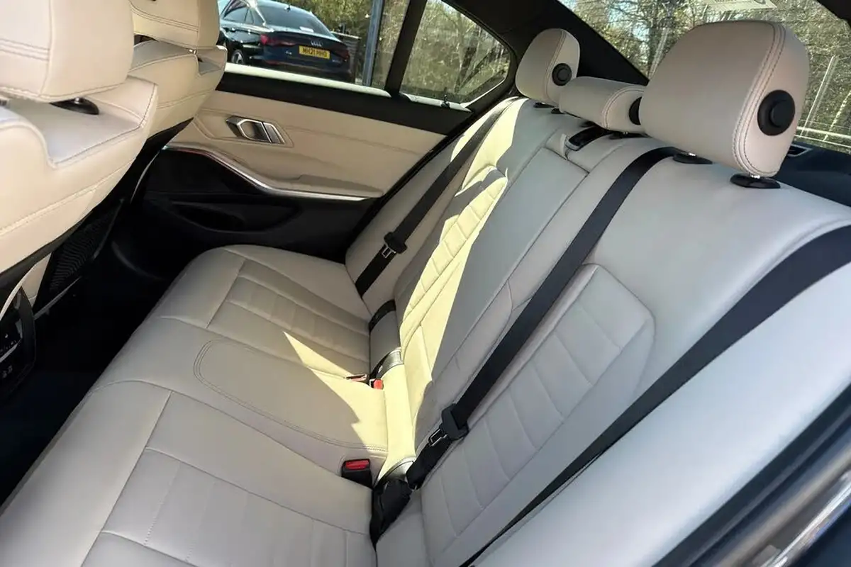 2021-bmw-3-series-20-320i-xdrive-m-sport-big-13