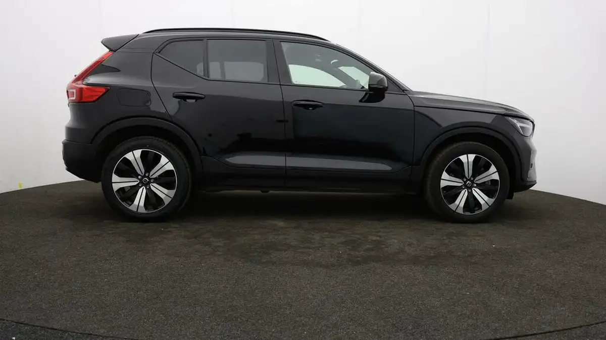 2023-volvo-xc40-15-t5-ultimate-dark-big-38