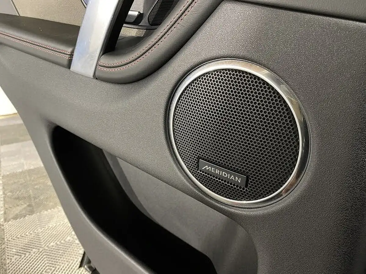 2020-land-rover-discovery-sport-big-51