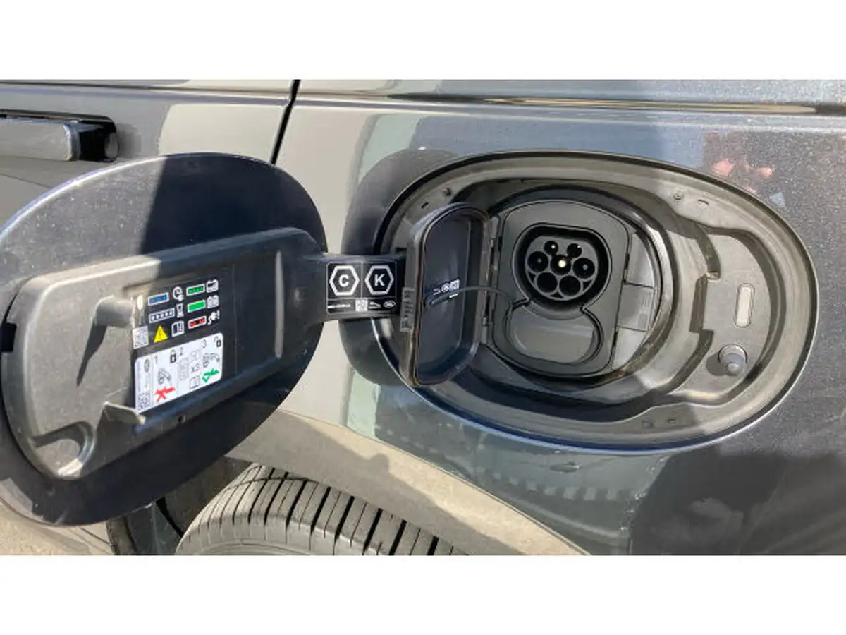 2023-land-rover-range-rover-velar-20-p400e-dynamic-se-big-19