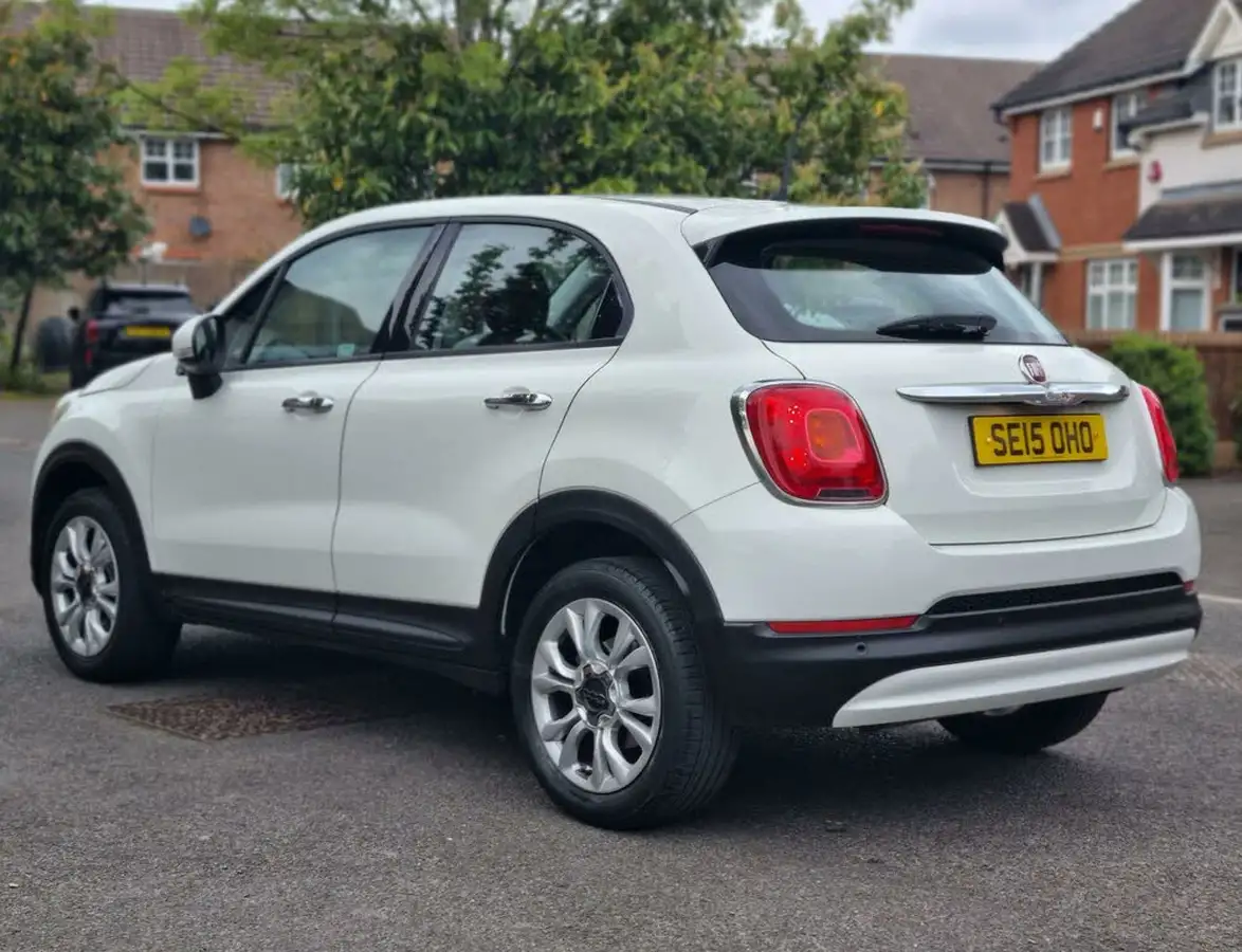 2015-fiat-500x-14-pop-star-opening-edition-big-6