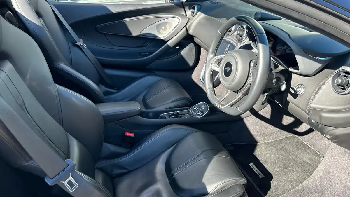 2019-mclaren-570s-38-coupe-big-2