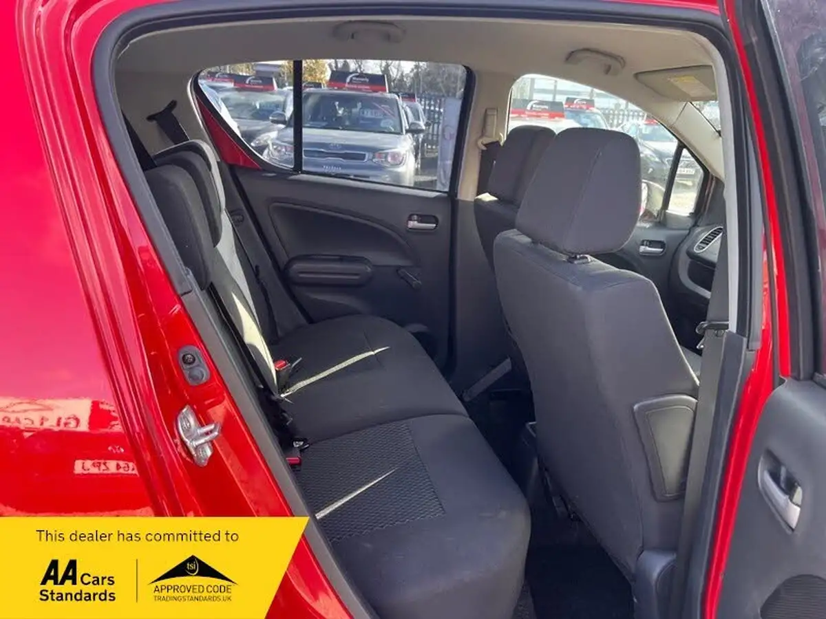 2012-suzuki-splash-10-sz3-big-13