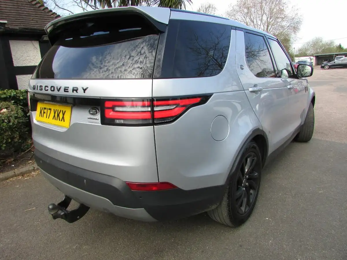2017-land-rover-discovery-30td6-hse-259ps-awd-station-wagon-5d-auto-big-1