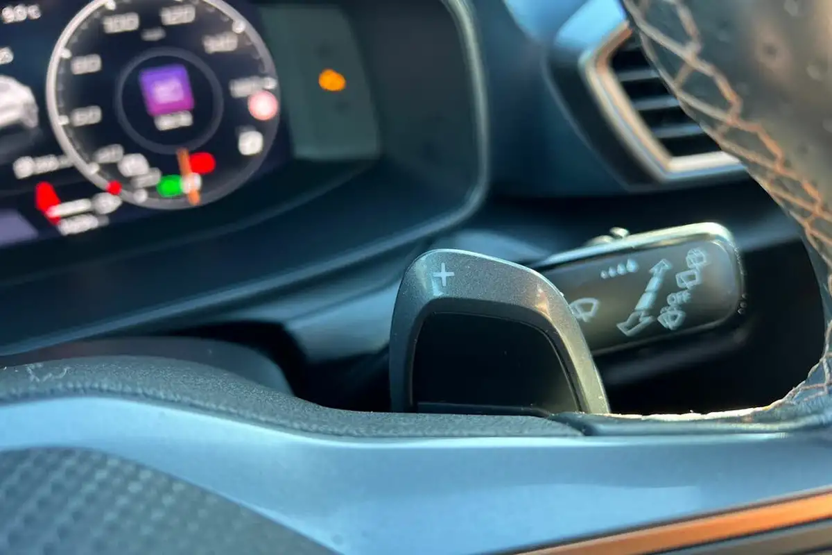 2023-cupra-formentor-14-e-hybrid-v2-big-24
