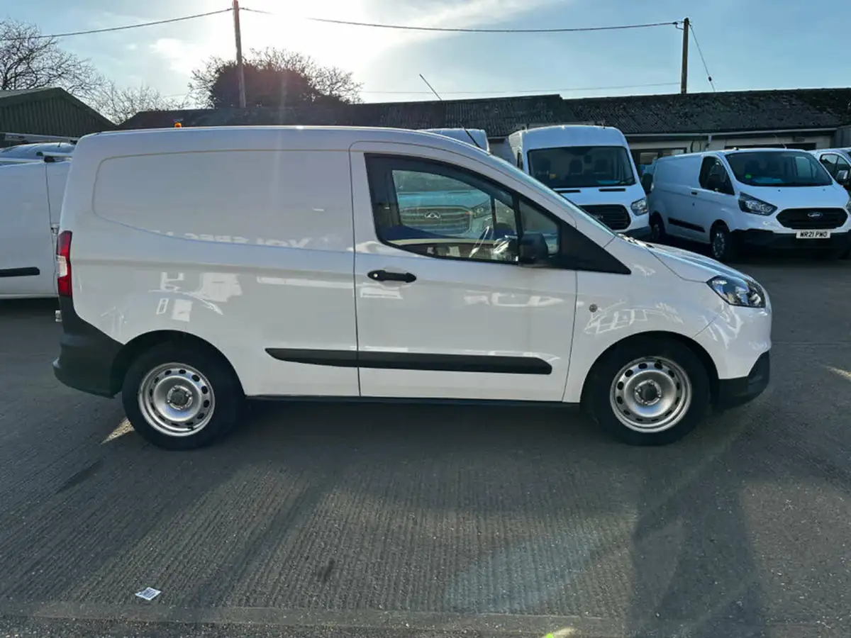 2021-ford-transit-courier-10t-leader-ecoboost-big-9
