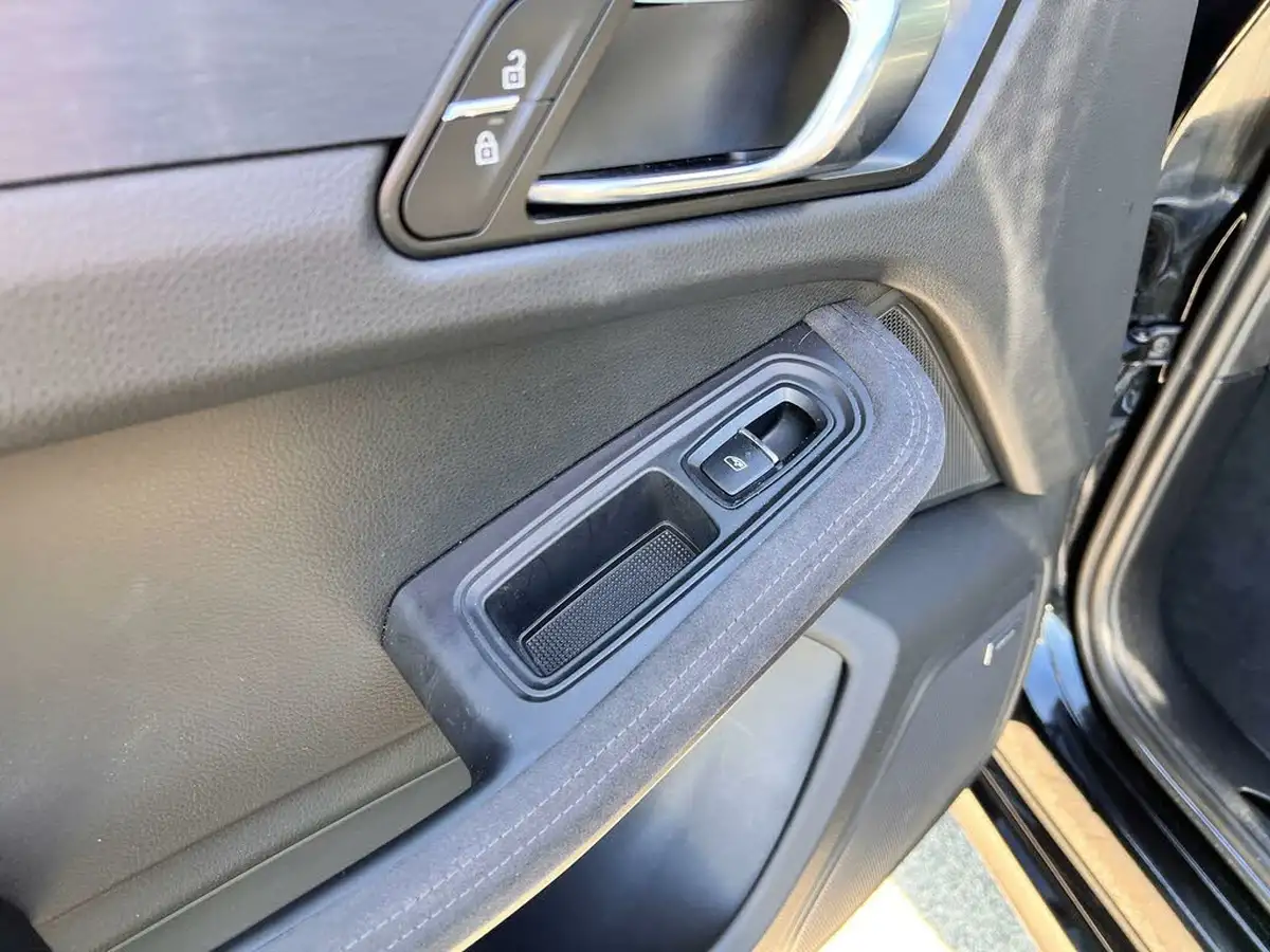 2020-porsche-macan-29-v6-gts-big-29