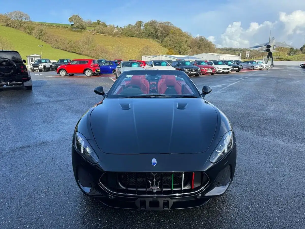 2020-maserati-grancabrio-47-mc-big-1