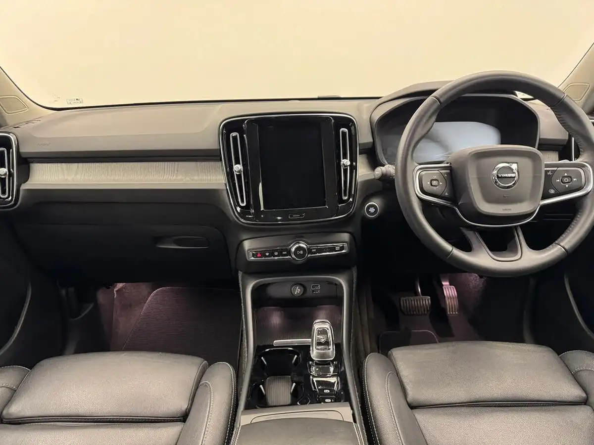 2021-volvo-xc40-15-t3-inscription-pro-163bhp-geartronic-big-10