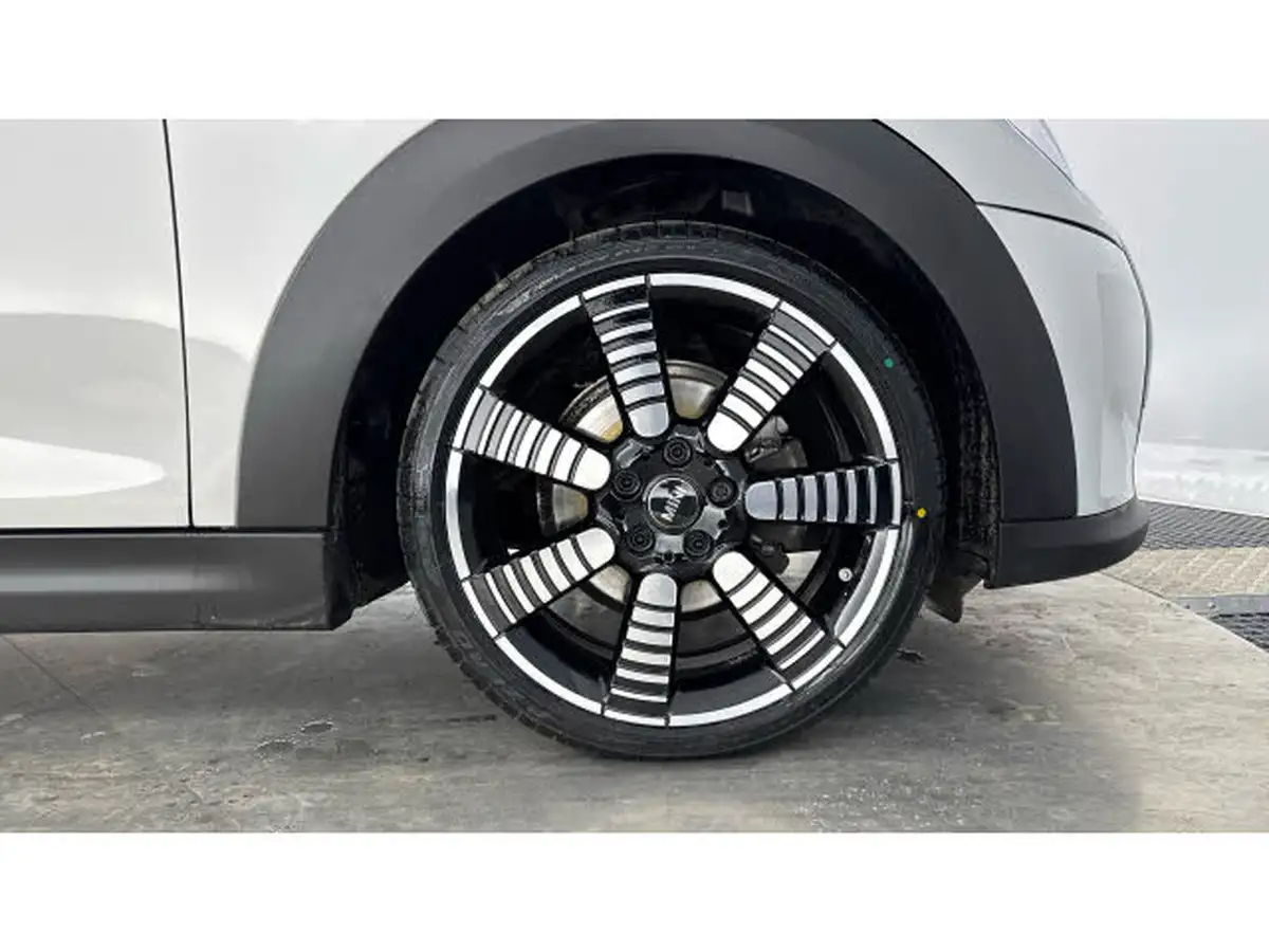2021-mini-cooper-15-cooper-exclusive-hatchback-3d-big-13