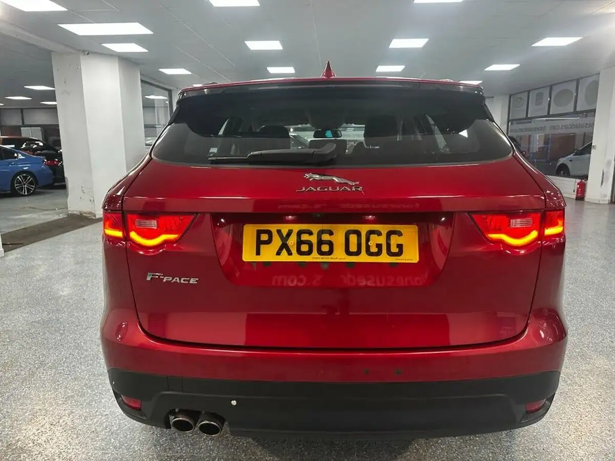 2016-jaguar-f-pace-20-i4d-r-sport-awd-auto-big-14