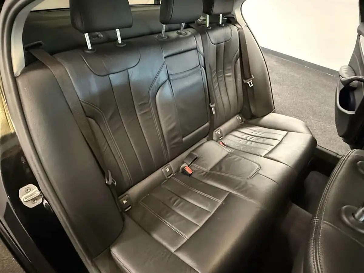 2017-bmw-5-series-20-530i-se-saloon-4d-big-42