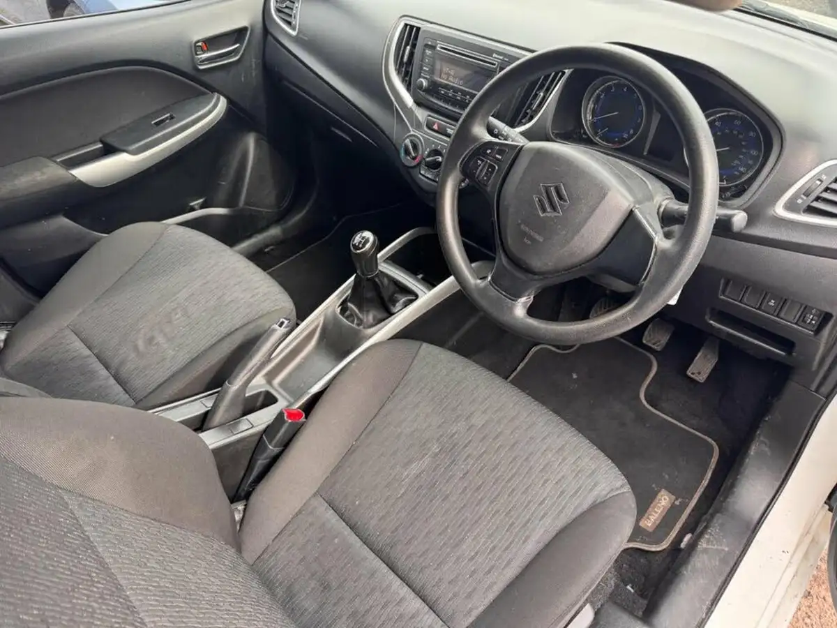 2017-suzuki-baleno-12-dualjet-sz3-big-8