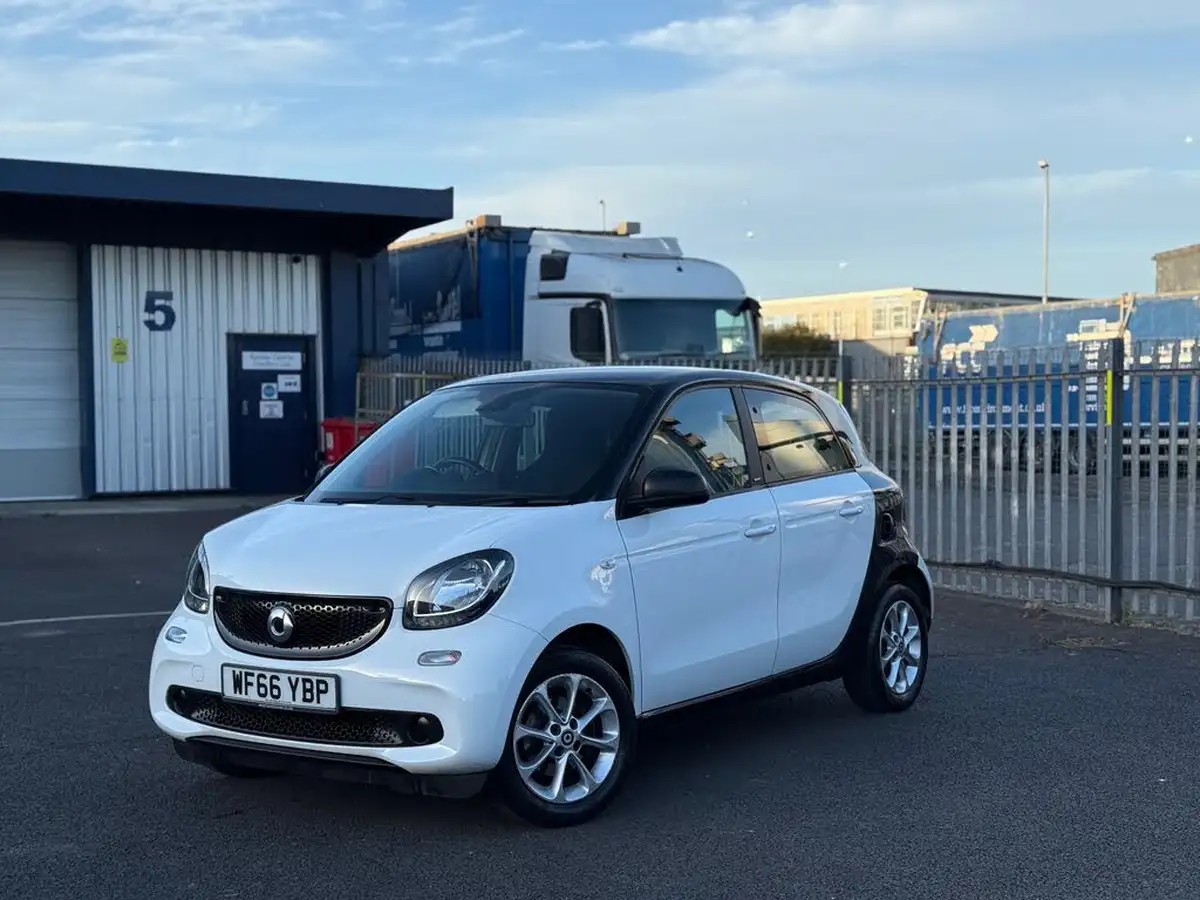 2016-smart-forfour-10-passion-71bhp-ss-big-1