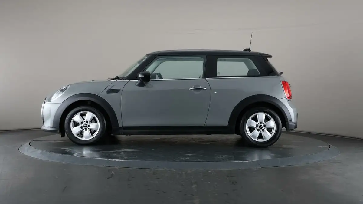 2021-mini-cooper-15-cooper-classic-hatchback-3d-big-25