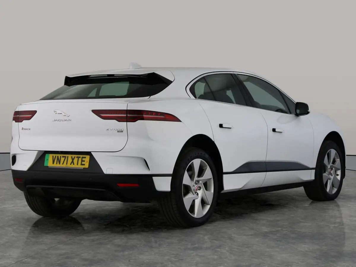 2022-jaguar-i-pace-ev400-se-big-8