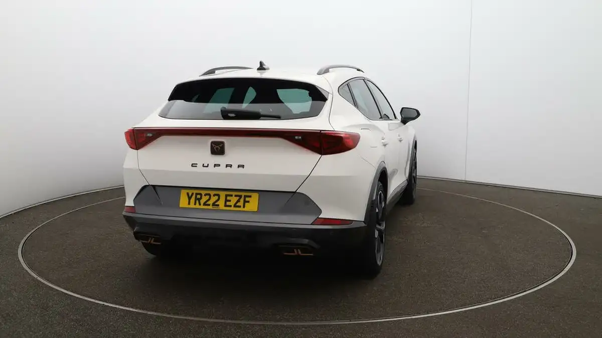 2022-cupra-formentor-14-e-hybrid-vz1-big-47
