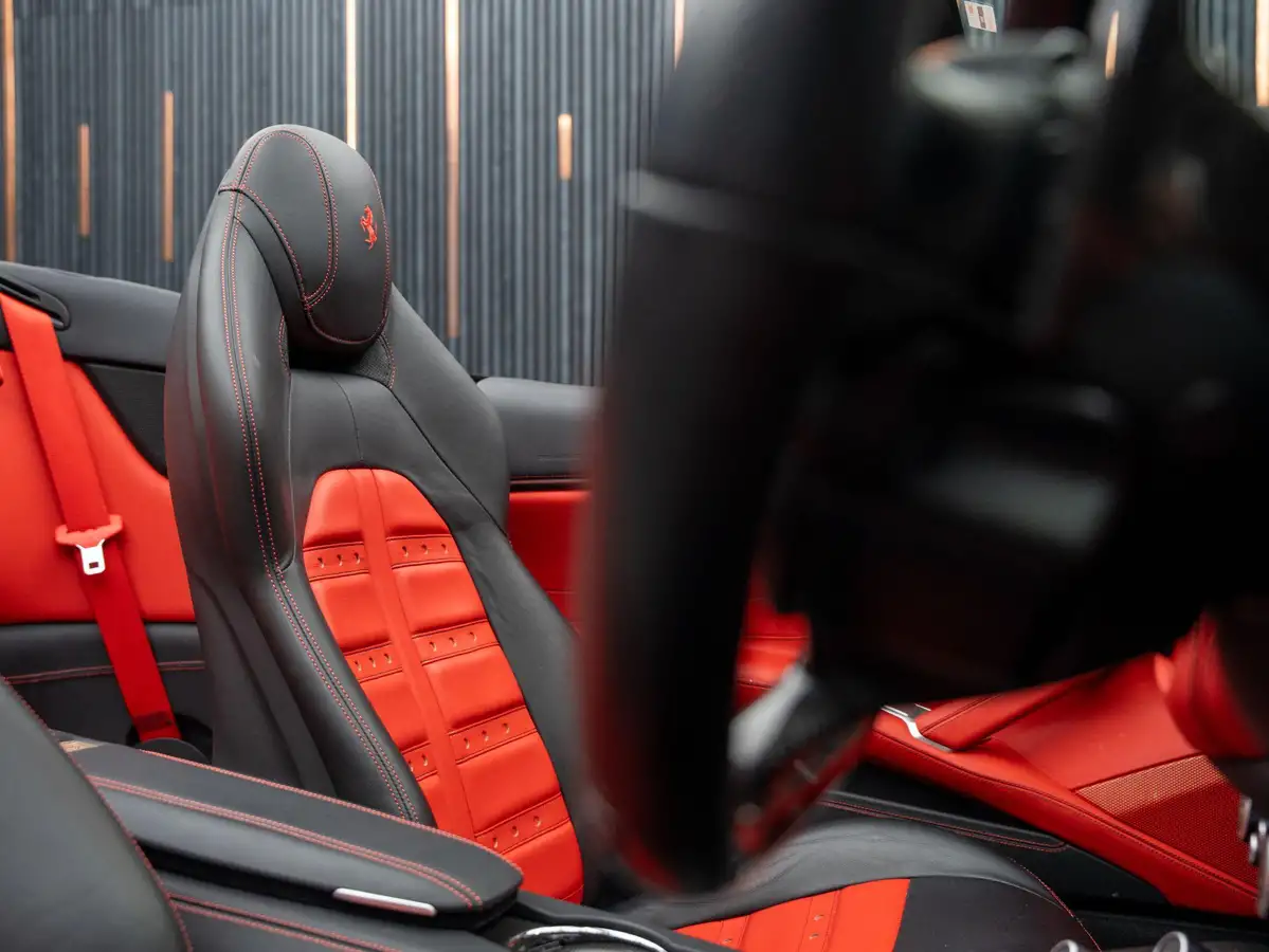 2016-ferrari-california-39-t-big-36