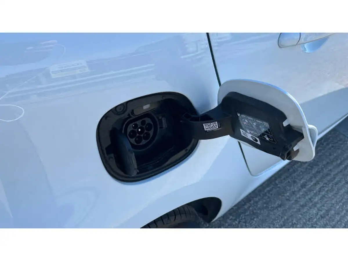 2021-smart-forfour-eq-exclusive-big-20