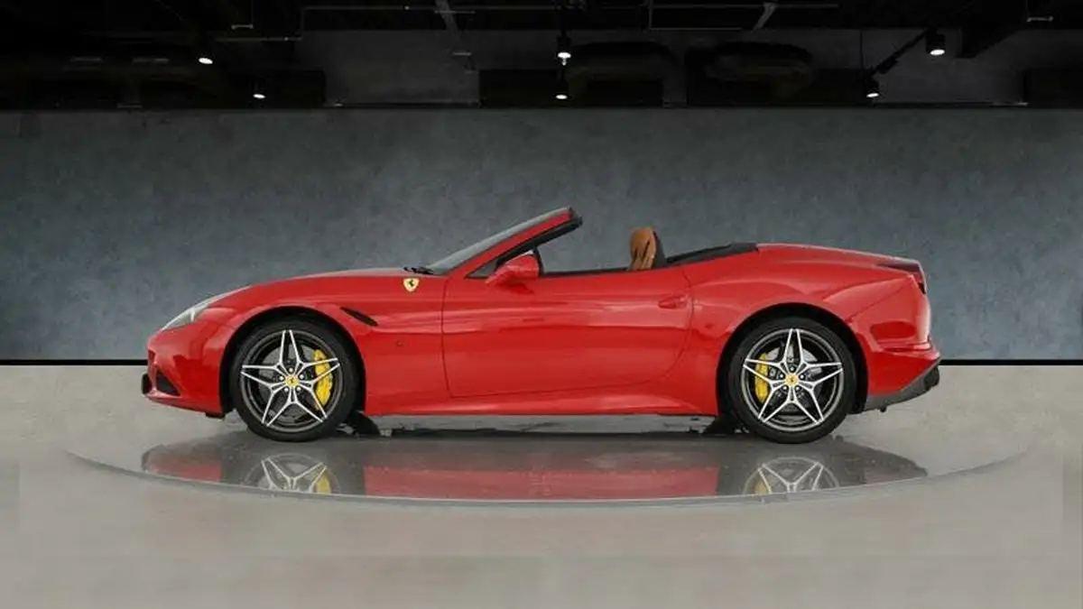 2017-ferrari-california-39-t-big-8