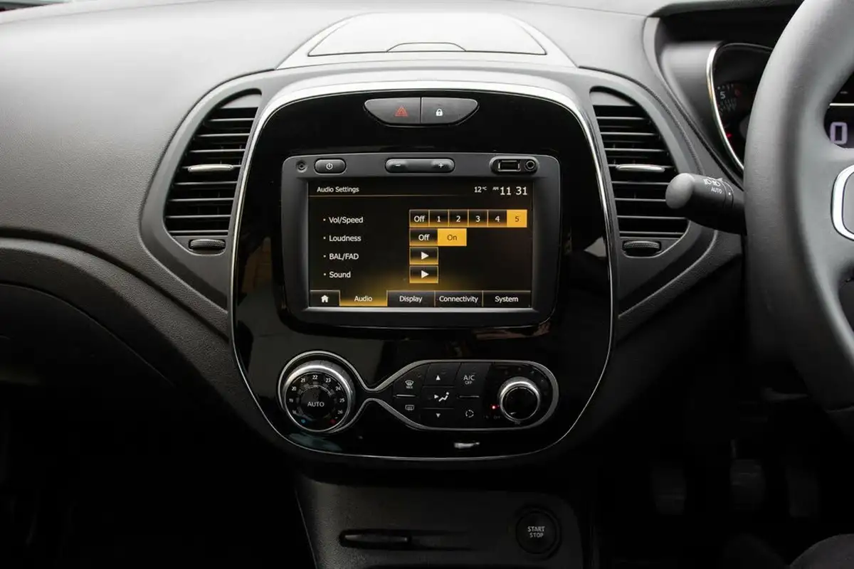 2019-renault-captur-13-tce-iconic-130bhp-ss-big-27