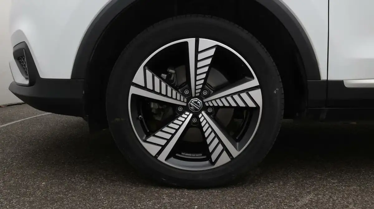 2021-mg-zs-suv-e-excite-ev-big-18
