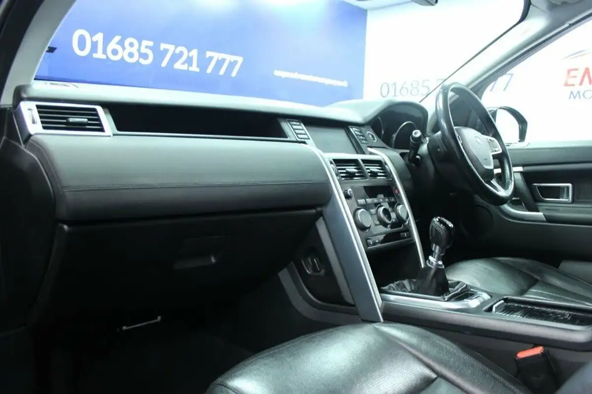 2017-land-rover-discovery-sport-20ed4-hse-big-6