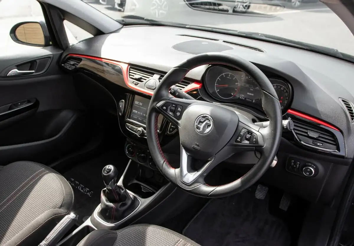 2017-vauxhall-corsa-14i-sri-90ps-ecoflex-5d-big-4