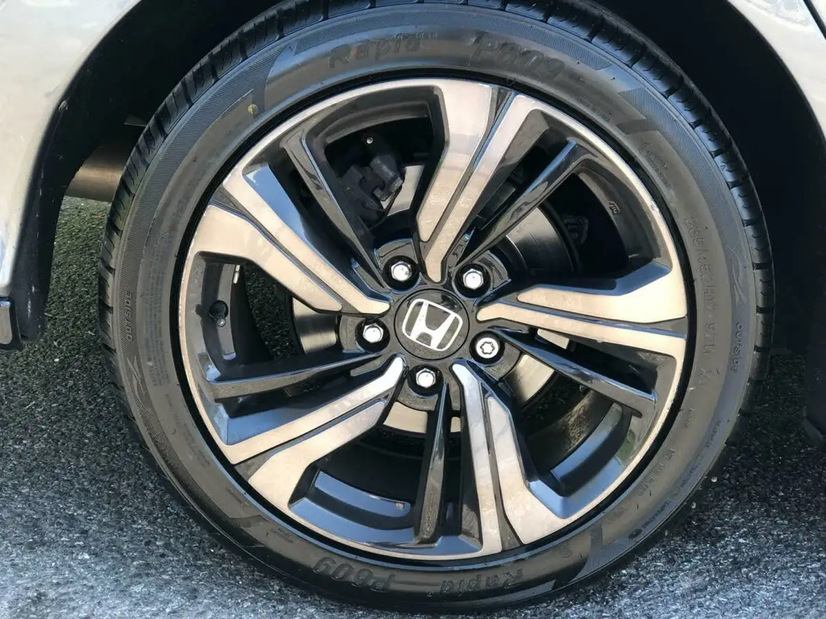 2019-honda-civic-15-vtec-turbo-sport-ss-big-59