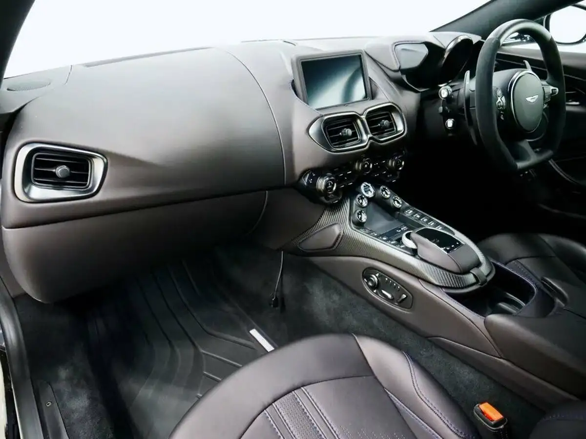 2024-aston-martin-vantage-40-v8-vantage-coupe-auto-big-25