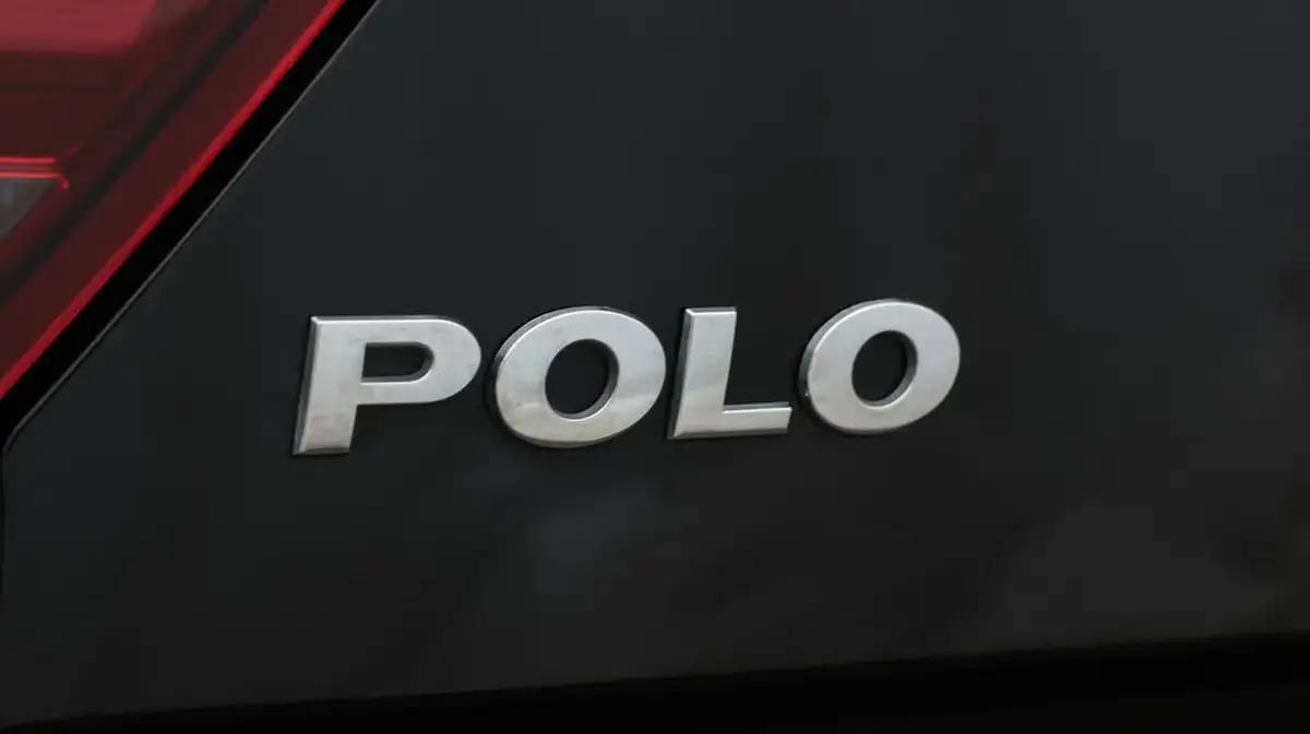 2020-volkswagen-polo-10-tsi-match-big-21