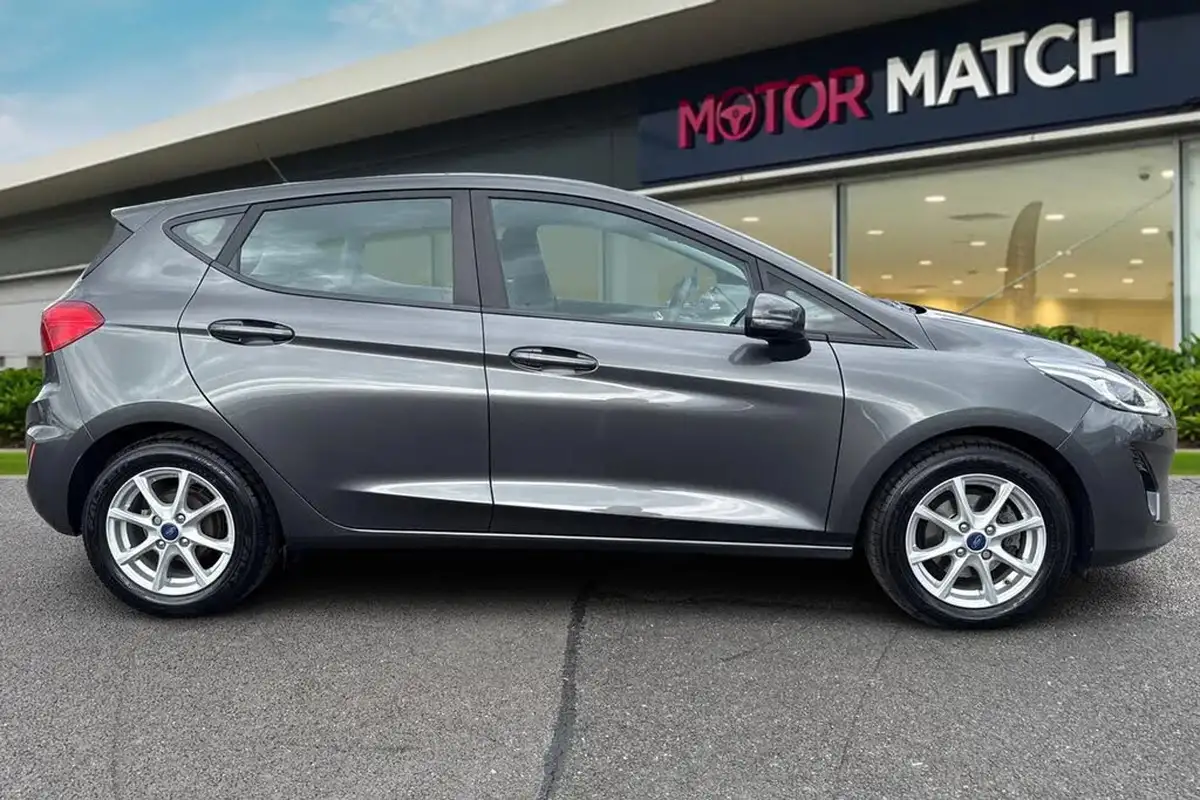 2019-ford-fiesta-10t-zetec-5d-big-2