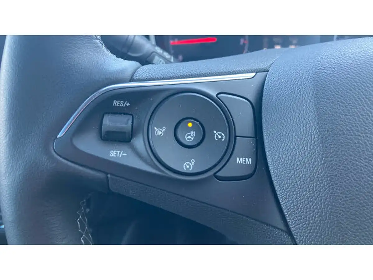 2022-vauxhall-crossland-12-ultimate-110ps-big-29