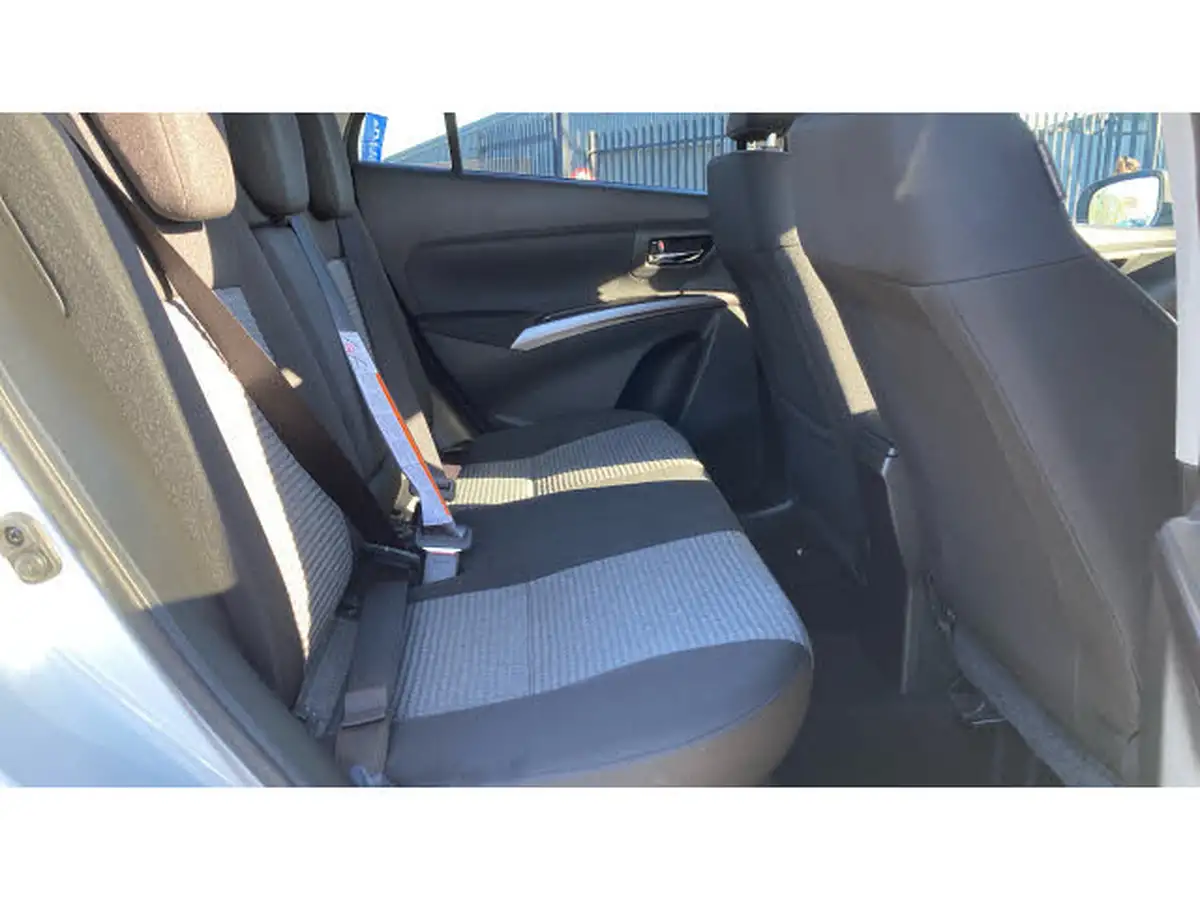 2023-suzuki-s-cross-14-boosterjet-motion-big-15