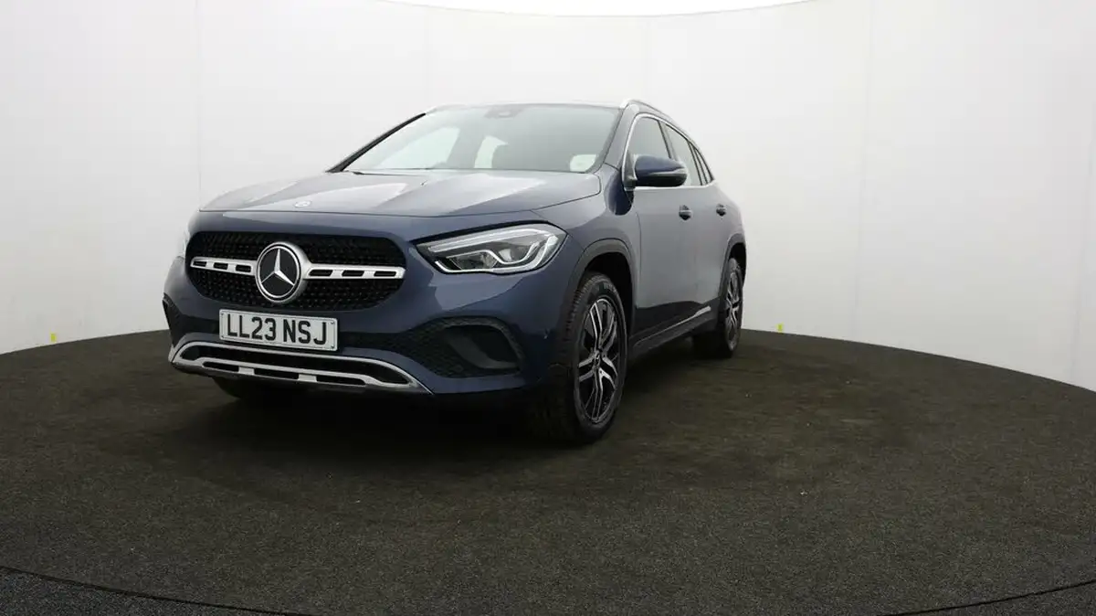 2023-mercedes-benz-gla-class-13-gla-200-sport-executive-station-wagon-big-52