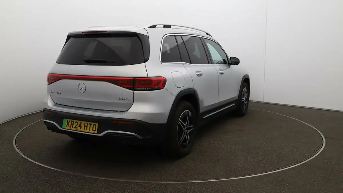 2023-mercedes-benz-eqb-e-350-amg-line-big-50