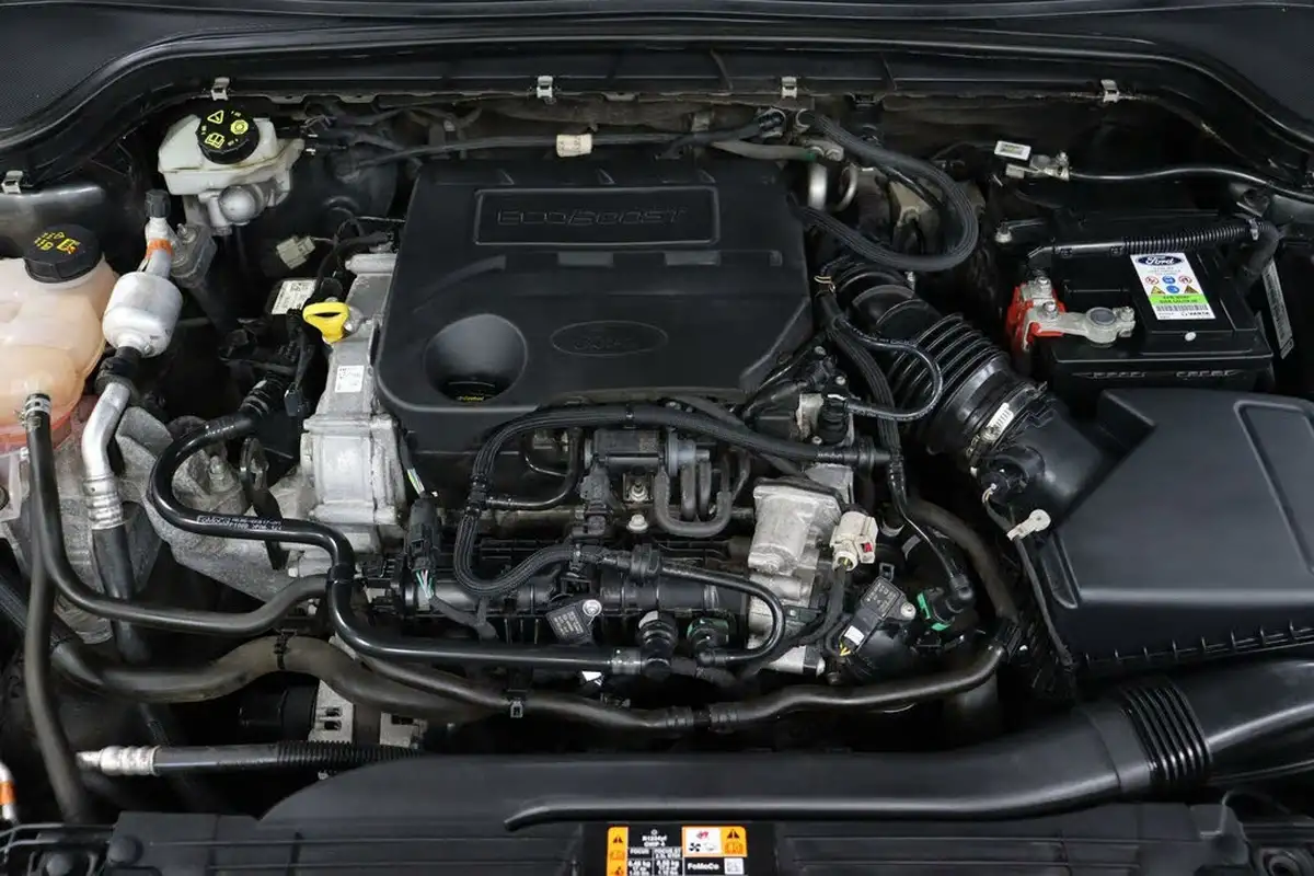 2019-ford-focus-10t-st-line-ss-hatchback-big-40