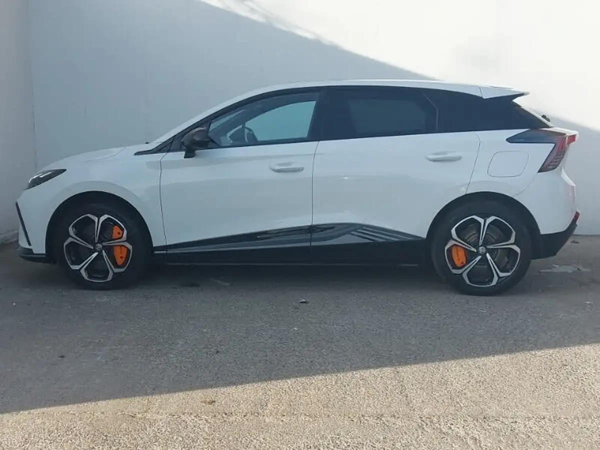 2024-mg-mg4-e-xpower-ev-big-3
