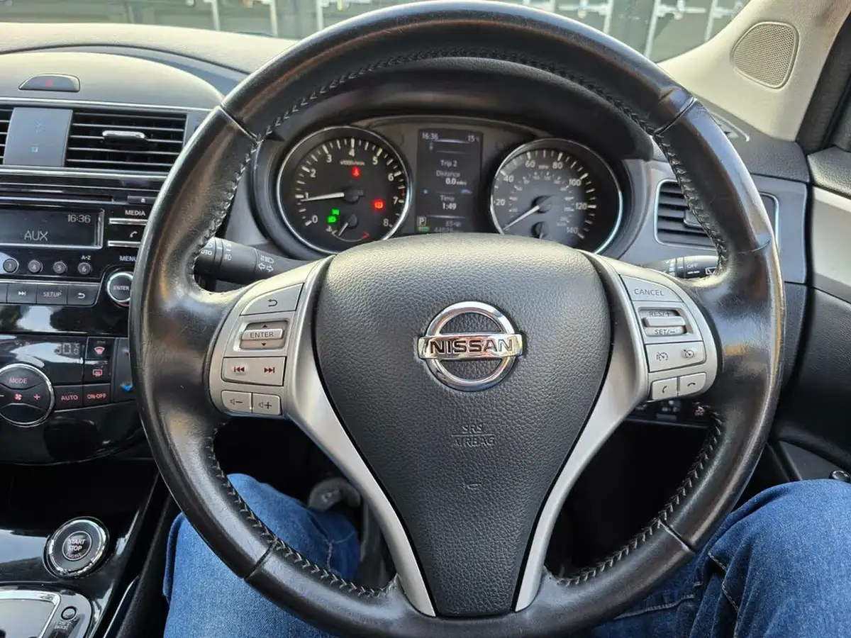 2016-nissan-pulsar-12-dig-t-acenta-xtronic-big-51