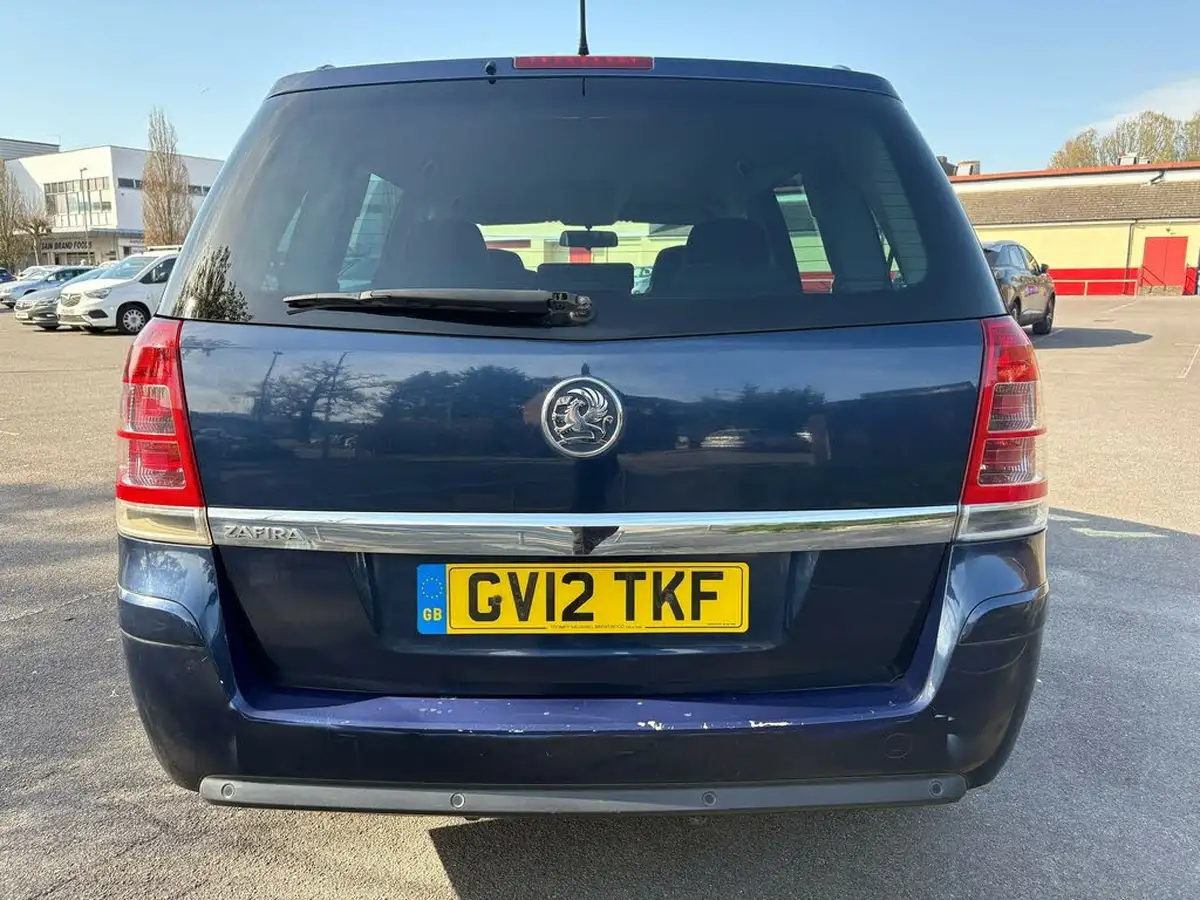 2012-vauxhall-zafira-16-exclusiv-big-6