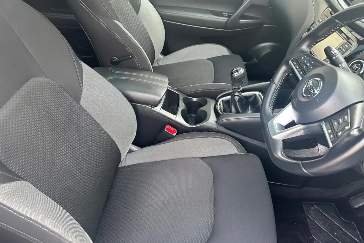 2018-nissan-qashqai-13-dig-t-n-connecta-160ps-big-30