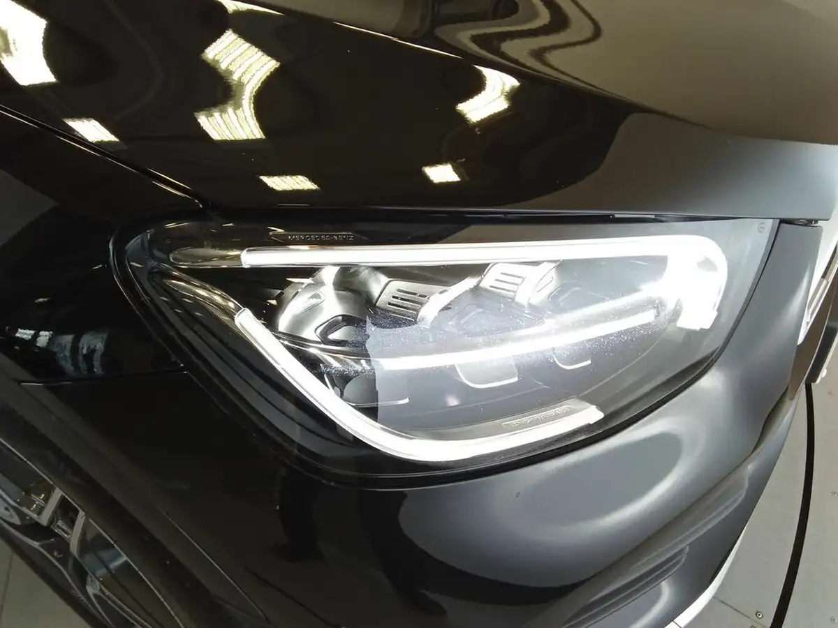 2020-mercedes-benz-glc-class-20d-glc220d-amg-line-station-wagon-5d-4matic-plus-big-4