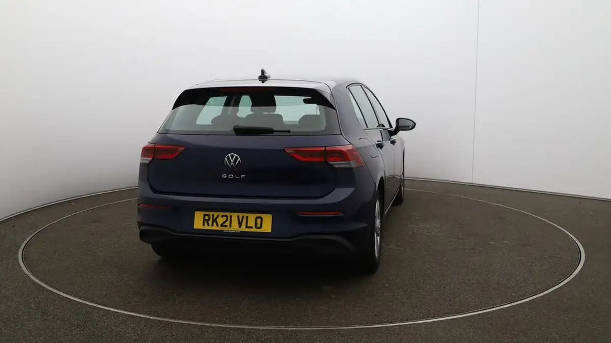 2021-volkswagen-golf-15-tsi-life-150ps-hatchback-big-47