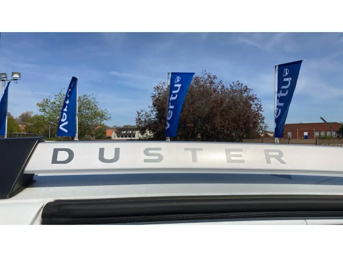 2017-dacia-duster-15dci-laureate-110bhp-ss-station-wagon-5d-big-21