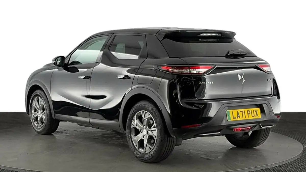 2022-ds-ds-3-crossback-e-tense-bastille-big-5