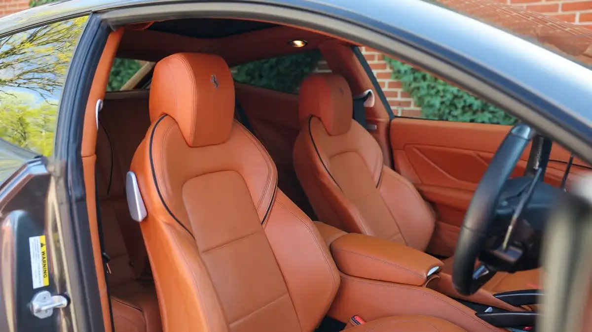 2016-ferrari-ff-63-big-44
