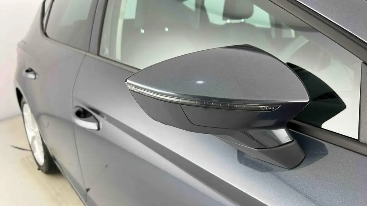 2019-seat-leon-20-tsi-fr-hatchback-big-26