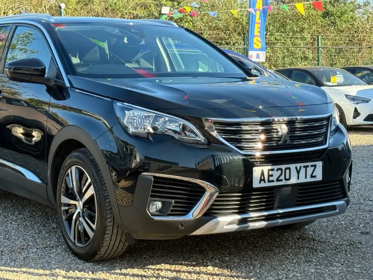 2020-peugeot-5008-suv-12-puretech-allure-eat8-big-23