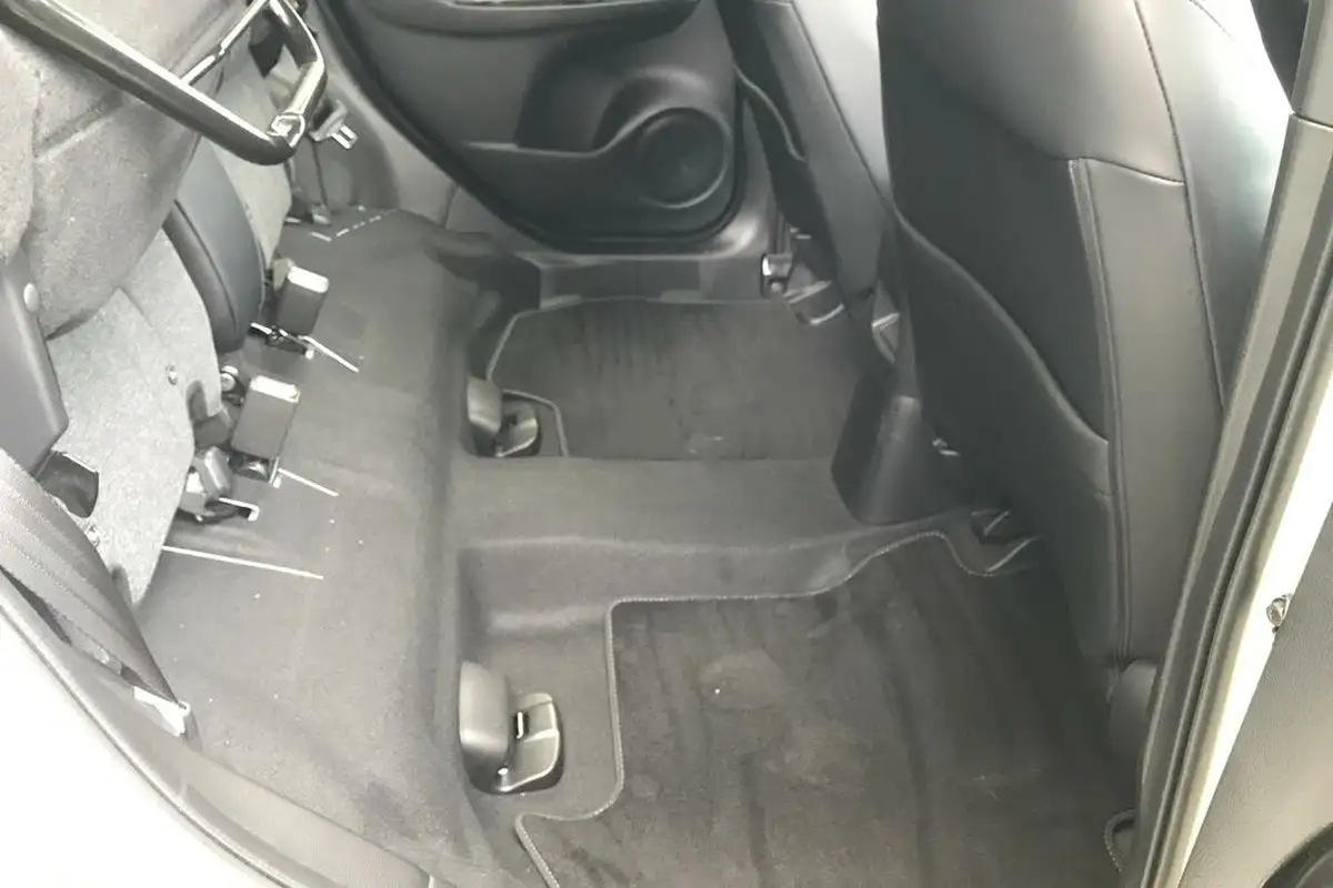 2021-honda-jazz-15-i-mmd-sr-107ps-big-18