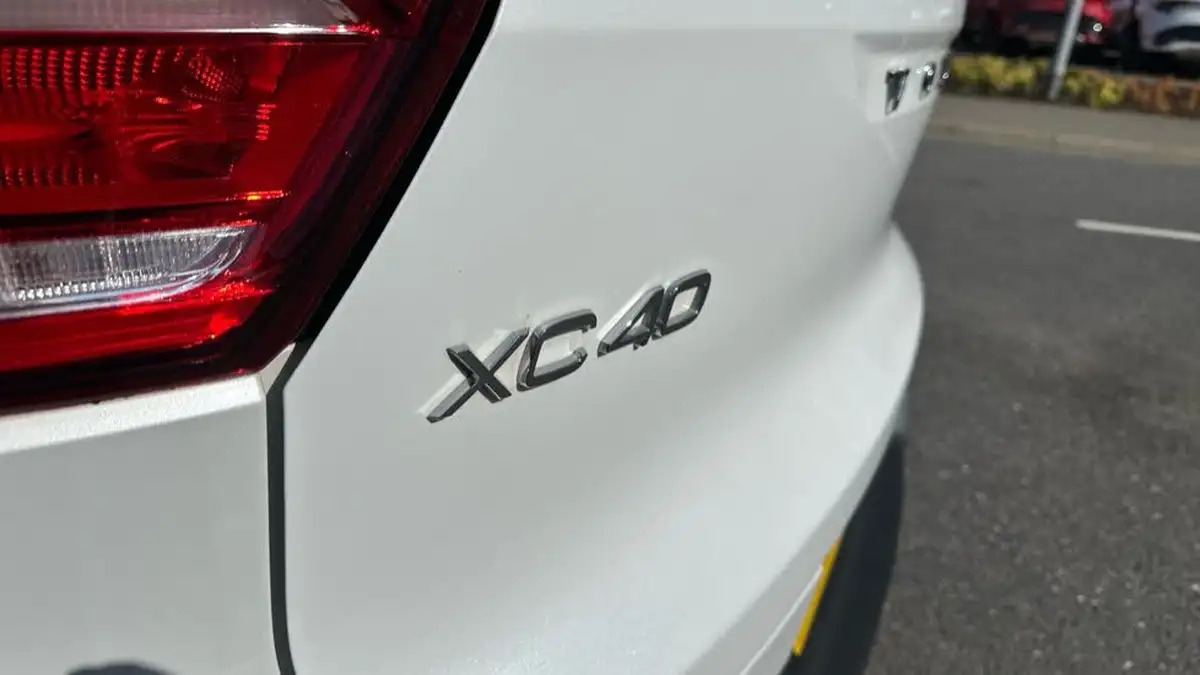 2021-volvo-xc40-20-b4-r-design-194bhp-auto-big-26